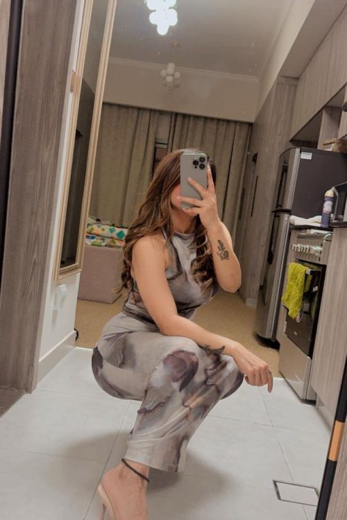 Beautiful Karachi brunette sex lady